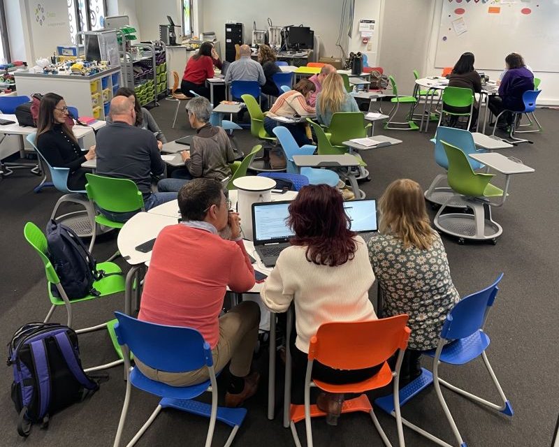 STEM & ACTIVE LEARNING at Future Classroom Lab