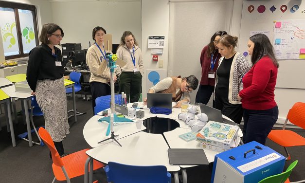 Visit Delegation Kazakhstan at Future Classroom Lab